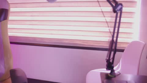 Blue  online show from 27, 2, 2026