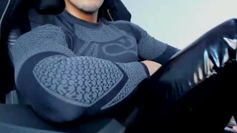 Twitter BreddTommy IG tommy bredd online show from 26, 6, 2026