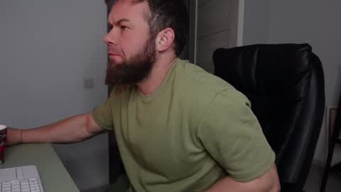 Snapshot of tommy_burnzzz chatting on 6, 1, 2025 tommy burnzzz online show from 6, 1, 2025