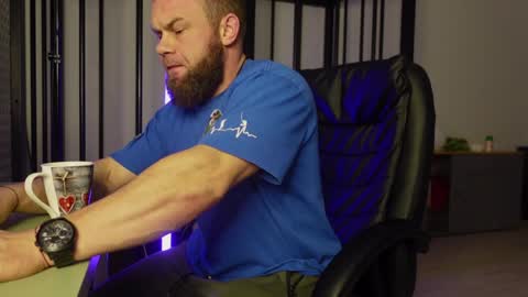 Snapshot of tommy_burnzzz chatting on 18, 1, 2025 tommy burnzzz online show from 18, 1, 2025