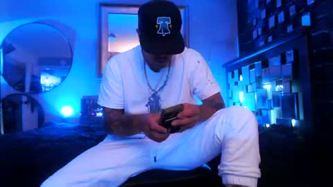 Snapshot of tommy_knuckles chatting on 18, 7, 2026 Tommy online show from 18, 7, 2026