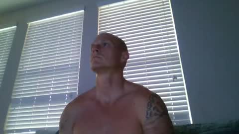 Snapshot of tommygunsfit chatting on 7, 8, 2026 tommygunsfit online show from 7, 8, 2026