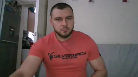 tommyy19901 online show from 5, 1, 2025