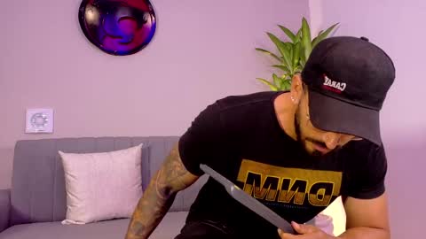 tony muscle1 online show from 24, 4, 2026