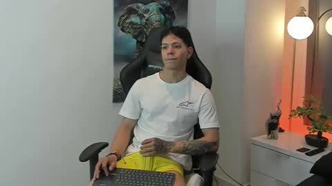 tony_petrov online show from 26, 11, 2025