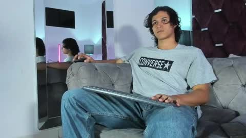 Tony Benedetti online show from 25, 4, 2026