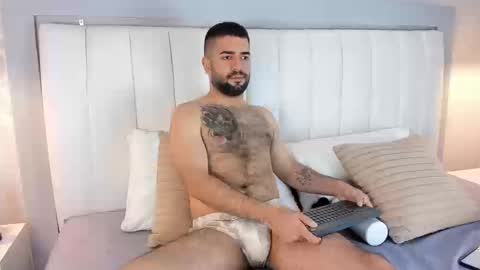 Snapshot of tonylatino_ chatting on 13, 3, 2026 Tony online show from 13, 3, 2026