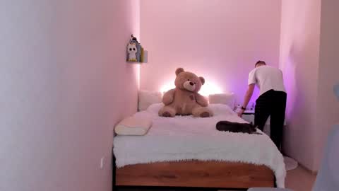 toohornyserj online show from 1, 2, 2025