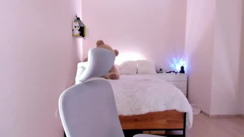 toohornyserj online show from 14, 2, 2025