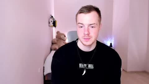 toohornyserj online show from 18, 2, 2025