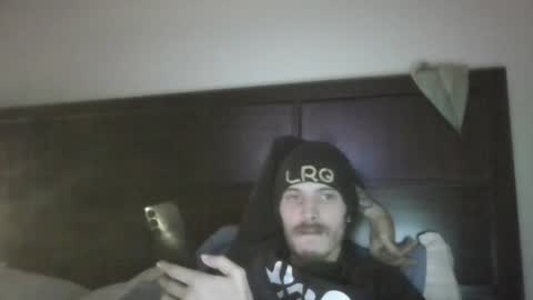 Snapshot of tootall803 chatting on 15, 12, 2024 TooTall803 online show from 15, 12, 2024