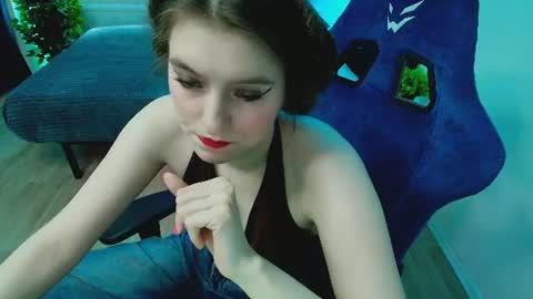 Snapshot of topcranberry chatting on 3, 7, 2026 topcranberry online show from 3, 7, 2026