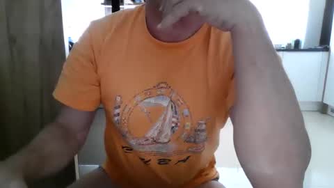 Snapshot of topsecreton chatting on 22, 4, 2026 topsecreton online show from 22, 4, 2026