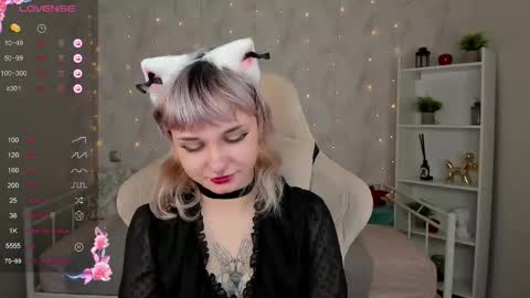 Snapshot of tori_cutie chatting on 16, 10, 2025 Tori online show from 16, 10, 2025
