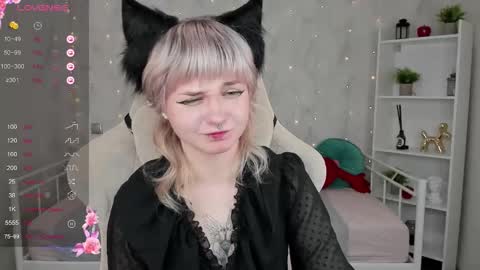 Snapshot of tori_cutie chatting on 22, 10, 2025 Tori online show from 22, 10, 2025