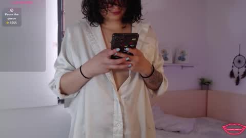 Snapshot of tori_just chatting on 13, 11, 2025 tori_just online show from 13, 11, 2025