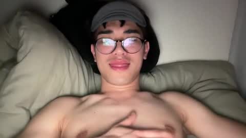 Snapshot of toshikaro0 chatting on 7, 3, 2025 Karo online show from 7, 3, 2025