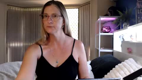 Milly online show from 26, 10, 2025