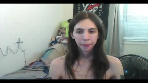 Luna online show from 5, 7, 2026