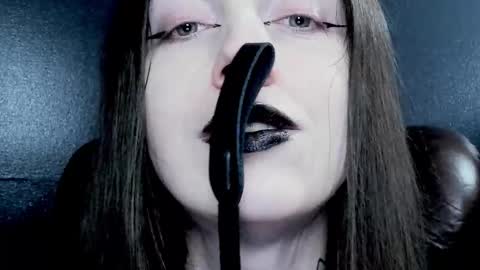 toxicdomme online show from 19, 12, 2025