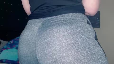 Snapshot of toxiclilly chatting on 13, 12, 2024 Lilly Miss Mistress Goddess Maam Queen Boss online show from 13, 12, 2024