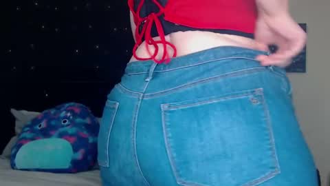 Snapshot of toxiclilly chatting on 15, 12, 2024 Lilly Miss Mistress Goddess Maam Queen Boss online show from 15, 12, 2024