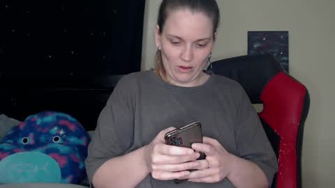 Snapshot of toxiclilly chatting on 30, 12, 2024 Lilly Miss Mistress Goddess Maam Queen Boss online show from 30, 12, 2024