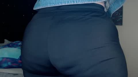 Snapshot of toxiclilly chatting on 16, 1, 2025 Lilly Miss Mistress Goddess Maam Queen Boss online show from 16, 1, 2025