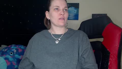 Snapshot of toxiclilly chatting on 1, 2, 2025 Lilly Miss Mistress Goddess Maam Queen Boss online show from 1, 2, 2025