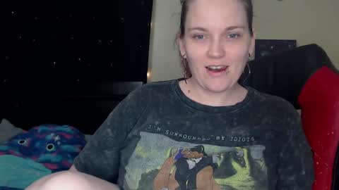 Snapshot of toxiclilly chatting on 7, 3, 2025 Lilly Miss Mistress Goddess Maam Queen Boss online show from 7, 3, 2025