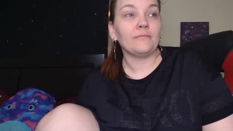 Snapshot of toxiclilly chatting on 2, 11, 2025 Lilly Miss Mistress Goddess Maam Queen Boss online show from 2, 11, 2025