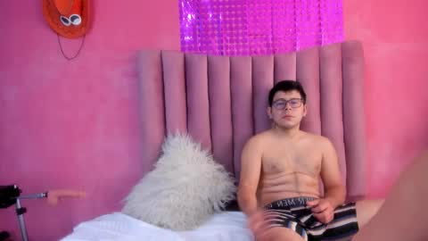 Snapshot of toxiclove01 chatting on 30, 9, 2025 toxiclove01 online show from 30, 9, 2025