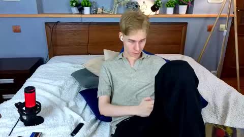 Snapshot of toxicpassion chatting on 21, 2, 2026 Max online show from 21, 2, 2026