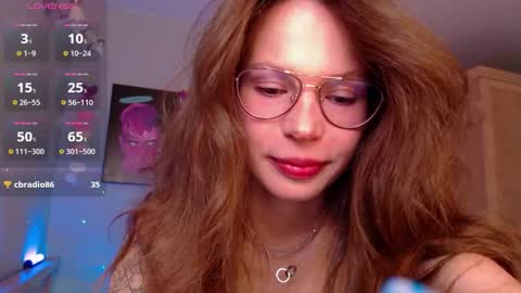 Snapshot of toxkiss chatting on 10, 9, 2025 toxkiss online show from 10, 9, 2025