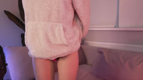 Bella online show from 25, 1, 2025