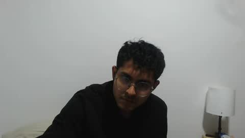 Snapshot of toy_sweet chatting on 23, 6, 2026 Xander online show from 23, 6, 2026