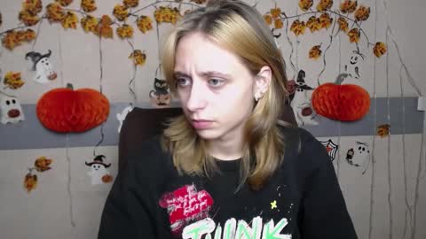 Snapshot of tracyleebb chatting on 14, 11, 2025 TracyLeeBB online show from 14, 11, 2025