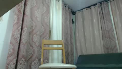 Gigi online show from 5, 10, 2025