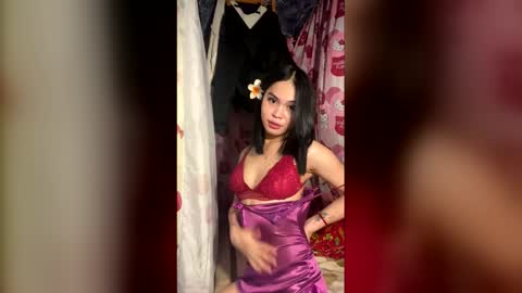 ARA CASTRO online show from 5, 5, 2026