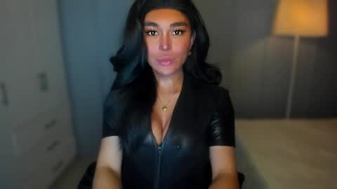 Snapshot of transnextdoor_ chatting on 13, 12, 2024 ALMIGHTY GODDESS VALENTINA online show from 13, 12, 2024