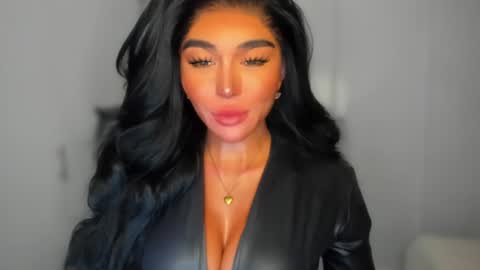 Snapshot of transnextdoor_ chatting on 21, 1, 2025 ALMIGHTY GODDESS VALENTINA online show from 21, 1, 2025