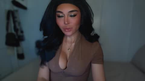 Snapshot of transnextdoor_ chatting on 20, 2, 2025 ALMIGHTY GODDESS VALENTINA online show from 20, 2, 2025