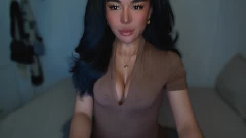 Snapshot of transnextdoor_ chatting on 27, 2, 2025 ALMIGHTY GODDESS VALENTINA online show from 27, 2, 2025