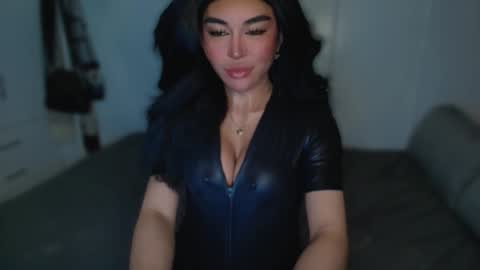 Snapshot of transnextdoor_ chatting on 6, 3, 2025 ALMIGHTY GODDESS VALENTINA online show from 6, 3, 2025