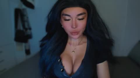 Snapshot of transnextdoor_ chatting on 7, 3, 2025 ALMIGHTY GODDESS VALENTINA online show from 7, 3, 2025