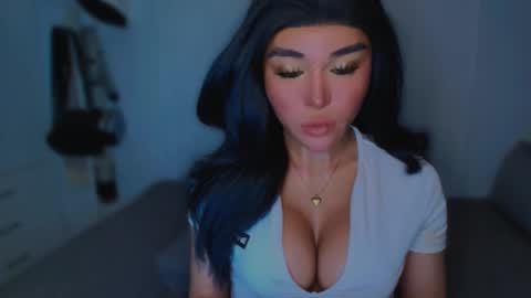 Snapshot of transnextdoor_ chatting on 10, 3, 2025 ALMIGHTY GODDESS VALENTINA online show from 10, 3, 2025