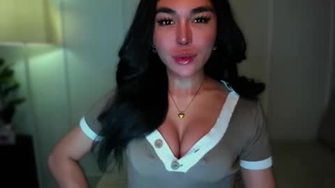Snapshot of transnextdoor_ chatting on 14, 9, 2025 ALMIGHTY GODDESS VALENTINA online show from 14, 9, 2025