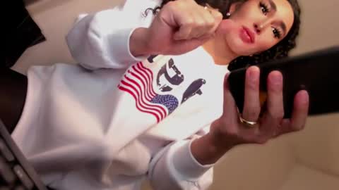 Snapshot of transnextdoor_ chatting on 2, 10, 2025 ALMIGHTY GODDESS VALENTINA online show from 2, 10, 2025