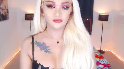 KYLIE BELLA  TS online show from 9, 4, 2026