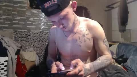 Snapshot of trapb606 chatting on 8, 3, 2026 trapb606 online show from 8, 3, 2026